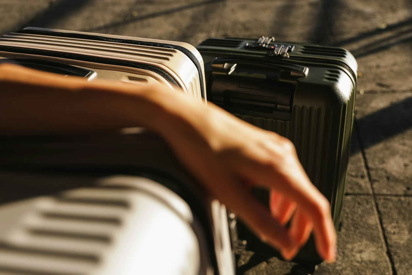 eminent-luggage-y_cczw0Uc6E-unsplash_1